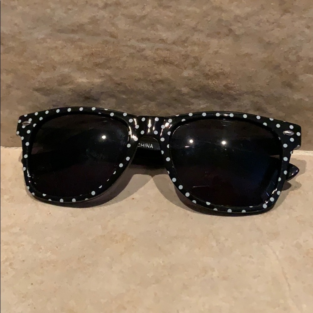 3 pack sunglasses!